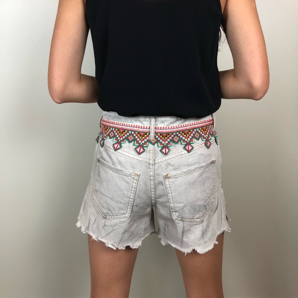 Free People Embroidered Cut Off Borderline Shorts - Picture 4 of 8